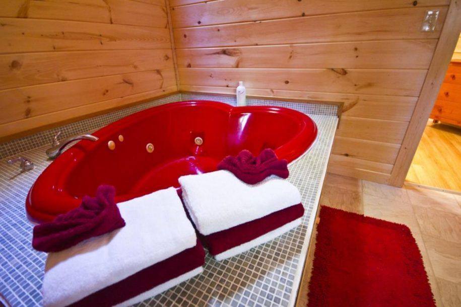 Sugar Shack Yurt Cabin Heart Shaped Jacuzzi