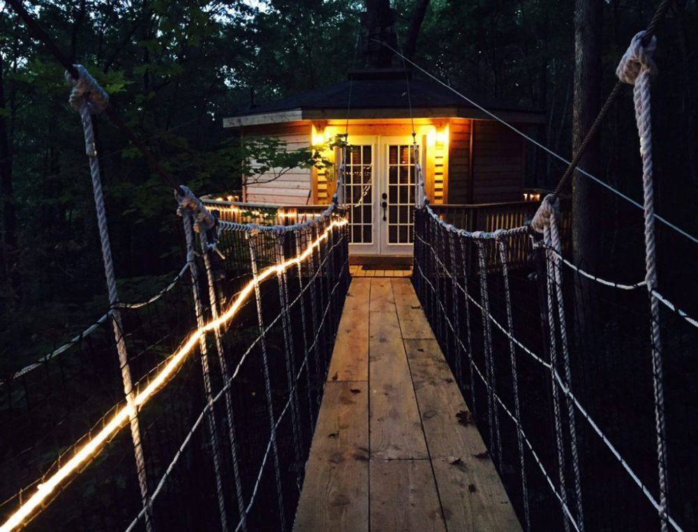Holly Rock Treehouse Cabin Walkway