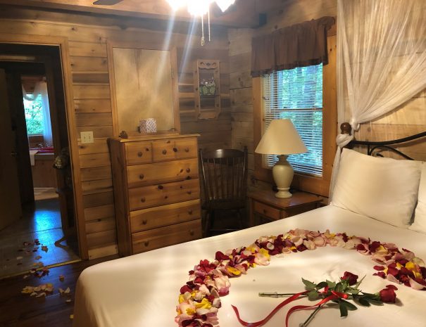 Hideaway Cabin King Bedroom with Flower Petals