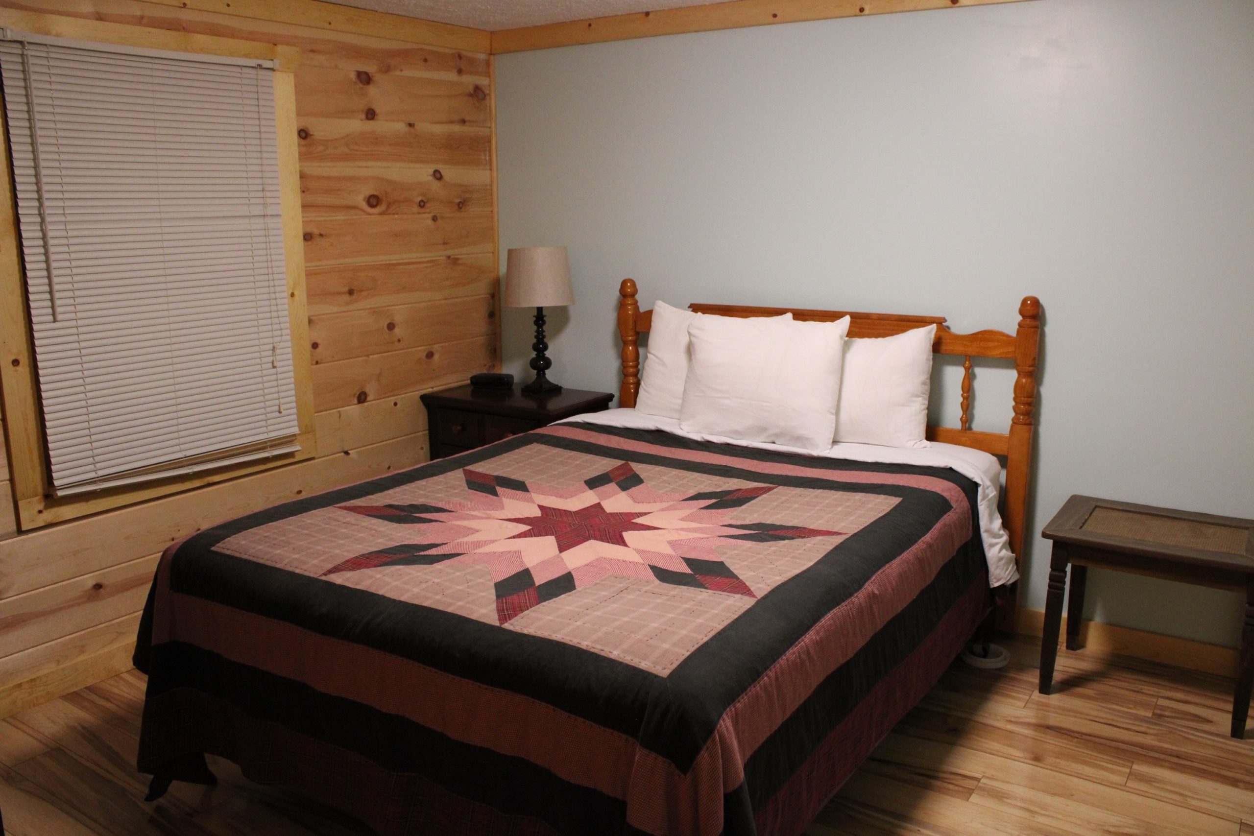 Pillow Rock Cabin Basement Bedroom