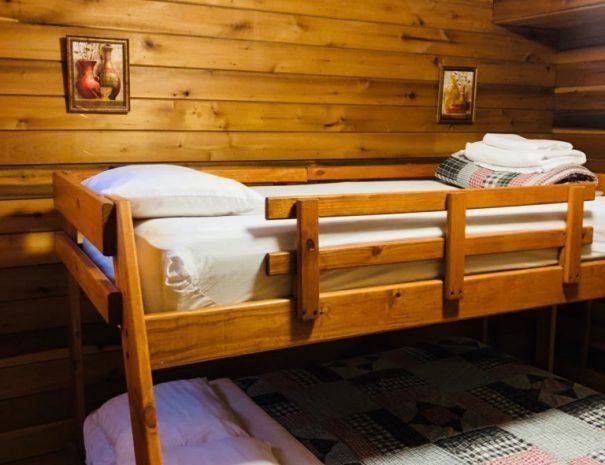 Wilderness Cabin Bunk Bed Bedroom